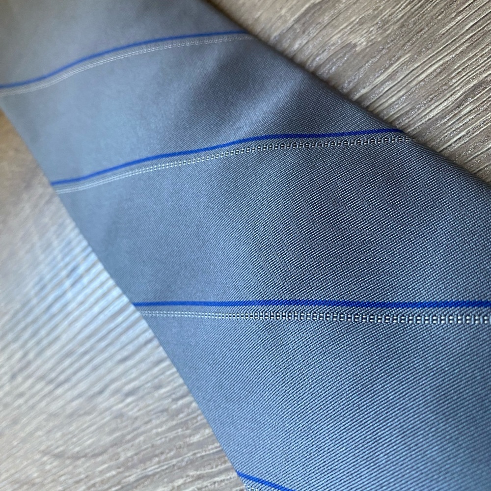 Ysl gray tie - Picture 3 of 4